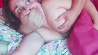 继母早上惊喜肛交