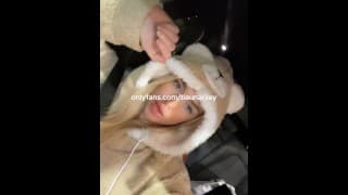 拍摄 TikTok 胸部泄漏 - 事故奶子病毒式传播！