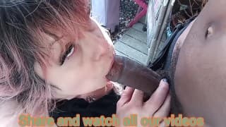 看着这个妓女吞下我所有的鸡巴并操她的脸，她喜欢让它消失 华盛顿色情片